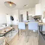 Cannes Banane, T2 Centre Ville, 400 M Des Plages