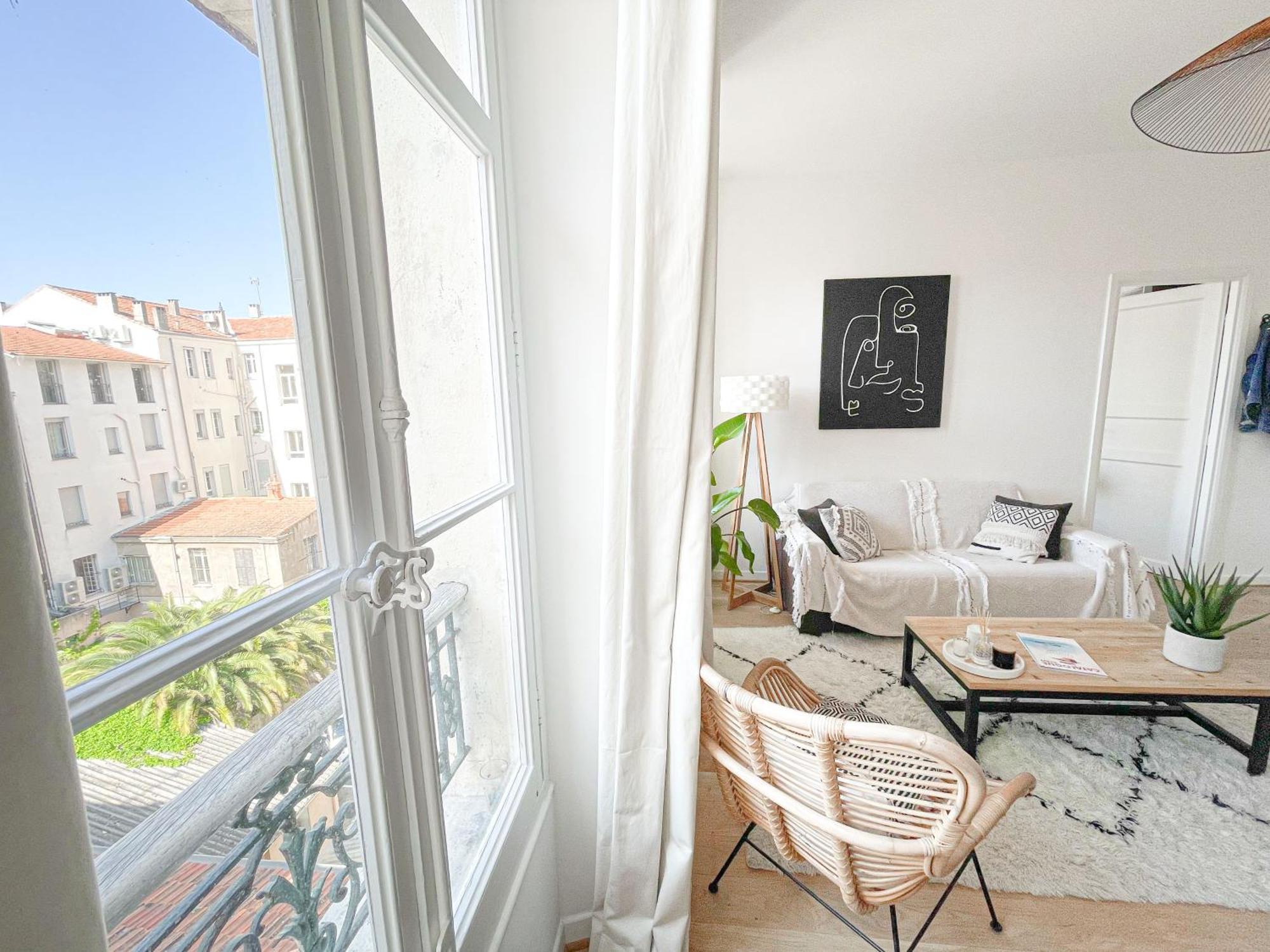Banane, T2 Centre Ville, 400 M Des Plages Appartement Cannes